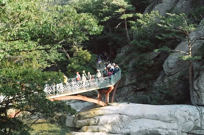 Triều Tiên: Hàn Quốc cản trở việc nối lại tour du lịch núi Kumgang ảnh 1