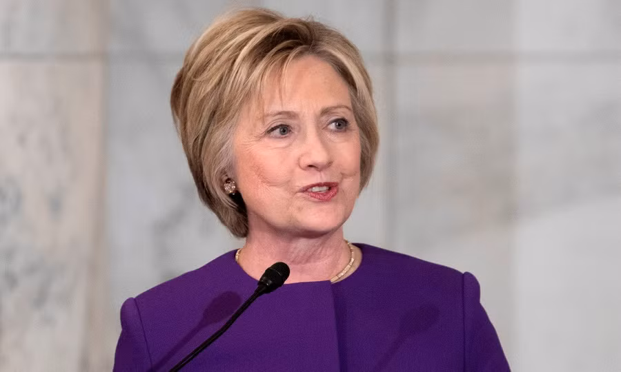 Bà Clinton cảnh báo hiểm họa từ các thông tin thất thiệt ảnh 1