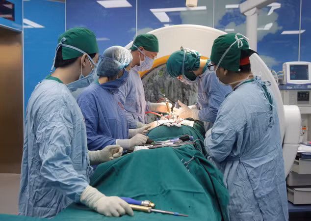Bệnh viện Bãi Cháy Quảng Ninh ứng dụng công nghệ cao trong điều trị ảnh 2