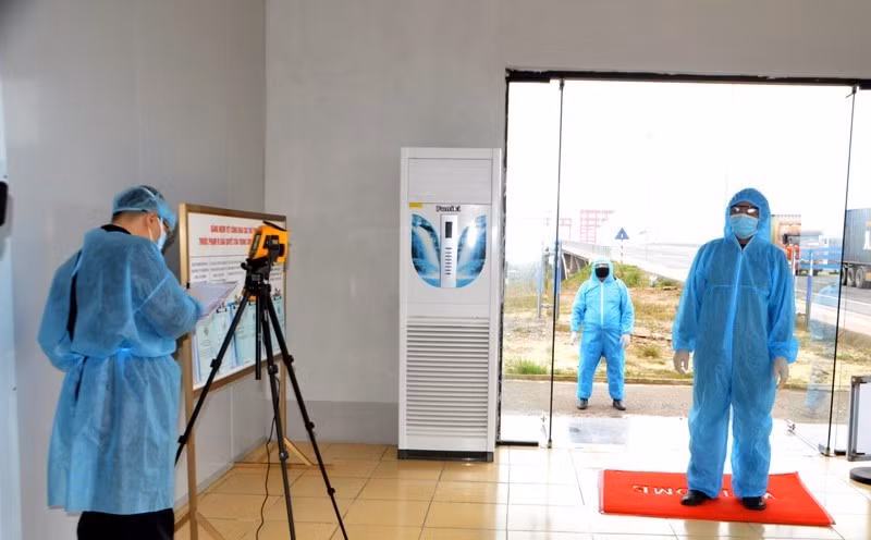 Việt Nam không có thêm ca mắc COVID-19 trong cộng đồng và nhập cảnh ảnh 1