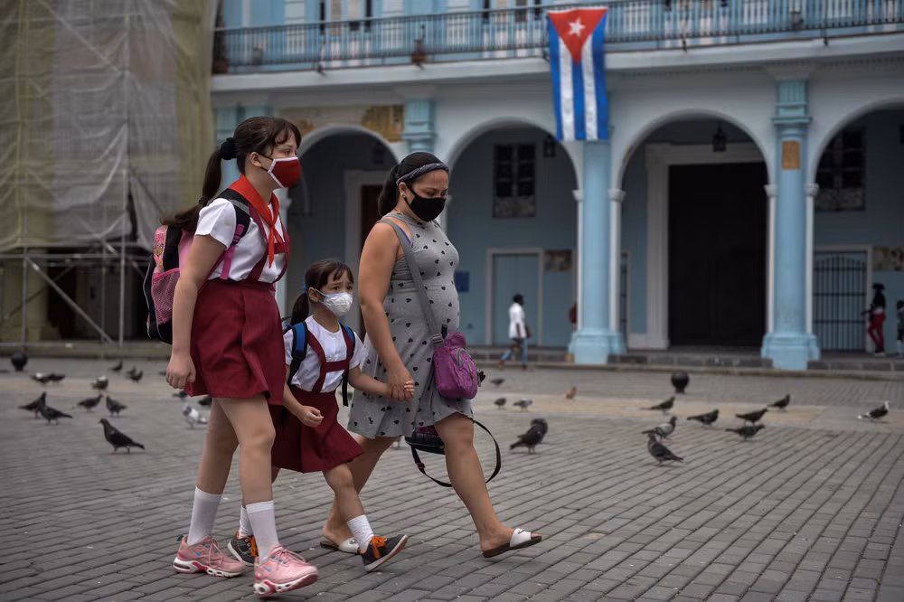 Cuba ban hành lệnh giới nghiêm ở La Habana để kiểm soát dịch bệnh ảnh 1