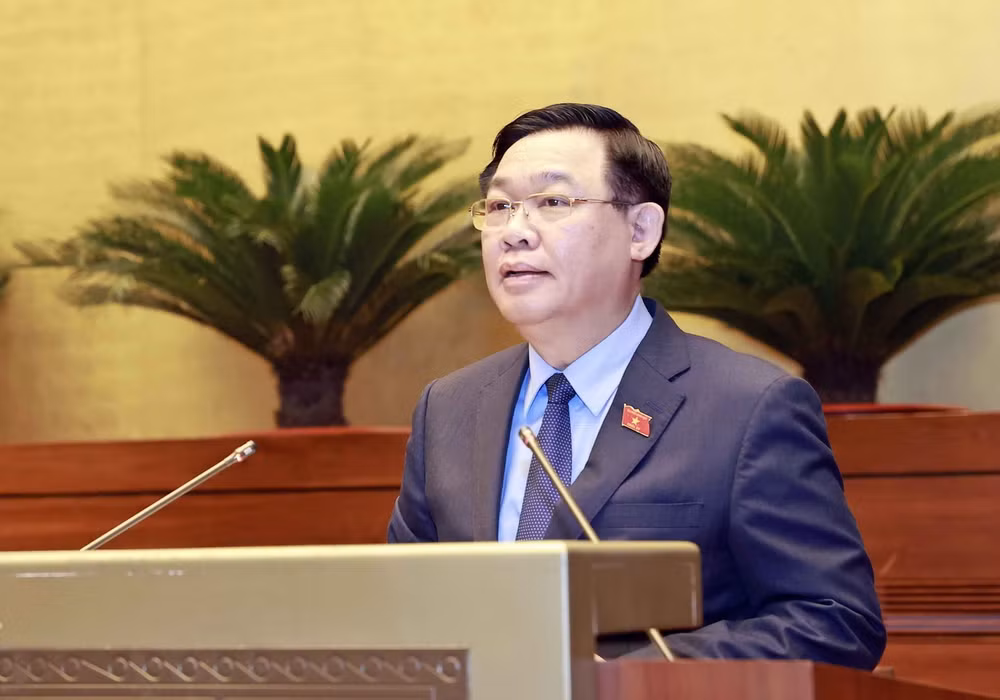 Chủ tịch QH: Quyết liệt thực hiện các giải pháp về giao thông vận tải ảnh 1