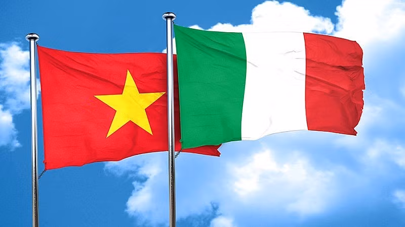 Điện mừng nhân 50 năm thiết lập quan hệ ngoại giao Việt Nam-Italy ảnh 1