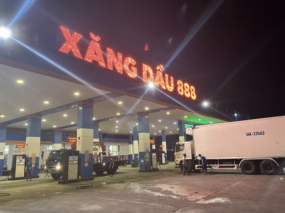 Dự báo về những biến động của giá xăng dầu từ nay đến cuối năm? ảnh 1