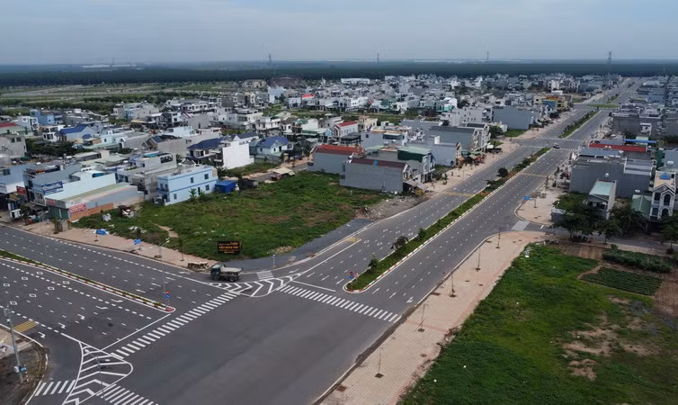 Hơn 2.400 trường hợp tái định cư hộ phụ tại Sân bay Long Thành ảnh 1