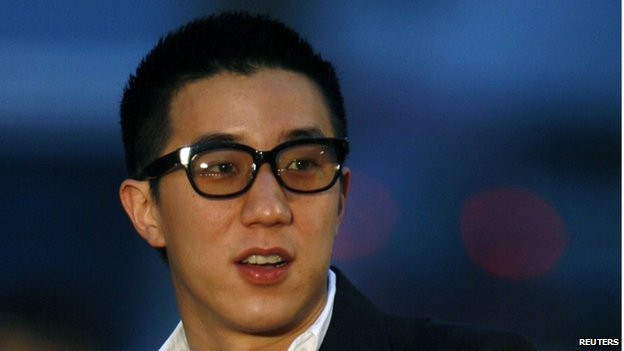 Con trai Jackie Chan bị tù vì tổ chức dùng ma túy ở Trung Quốc | Vietnam+  (VietnamPlus)