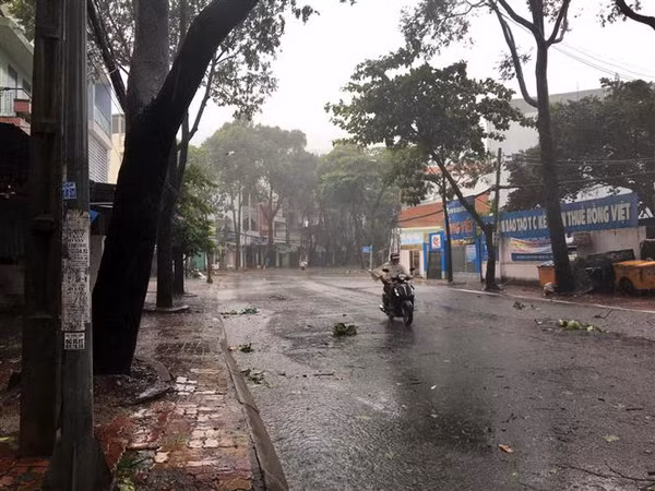 Trà Vinh sẵn sàng lực lượng, phương tiện ứng phó khi có sự cố ảnh 1