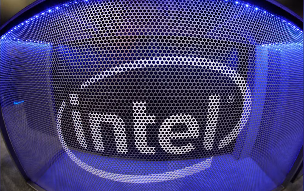 Intel ra mắt bộ vi xử lý máy tính đầu tiên sử dụng trí tuệ nhân tạo ảnh 1