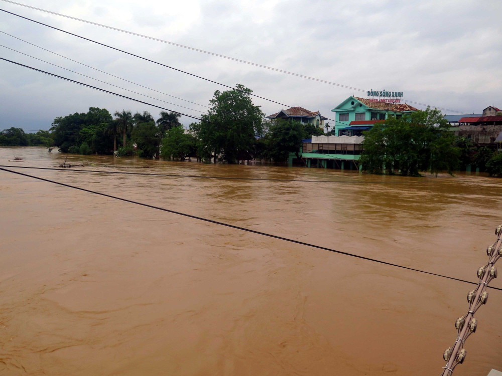 Ngập lụt nghiêm trọng tại miền Bắc: Lũ sông Cầu, sông Thương tăng cao
