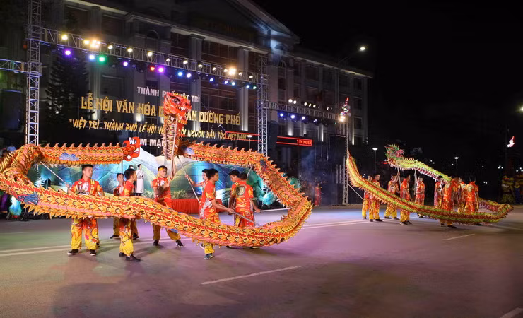 Nét văn hóa tiêu biểu của lễ hội dân gian đường phố Phú Thọ ảnh 3