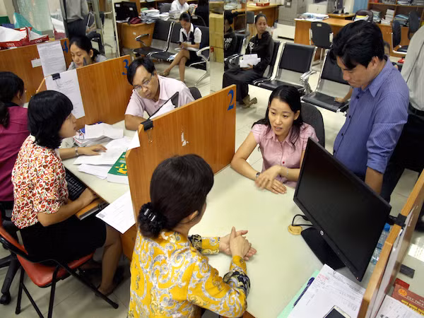 Tăng cường kiểm tra cán bộ thường xuyên tiếp xúc với người nộp thuế ảnh 1