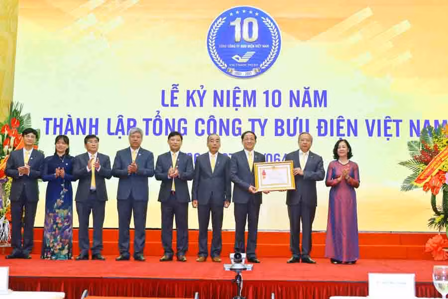 VietnamPost đặt mục tiêu doanh thu 21.000 tỷ đồng vào năm 2020 ảnh 1