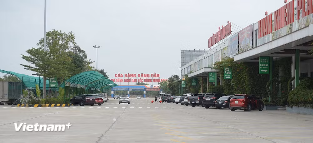 vnp-tram-dung-nghi-xuan-khiem-3809.jpg