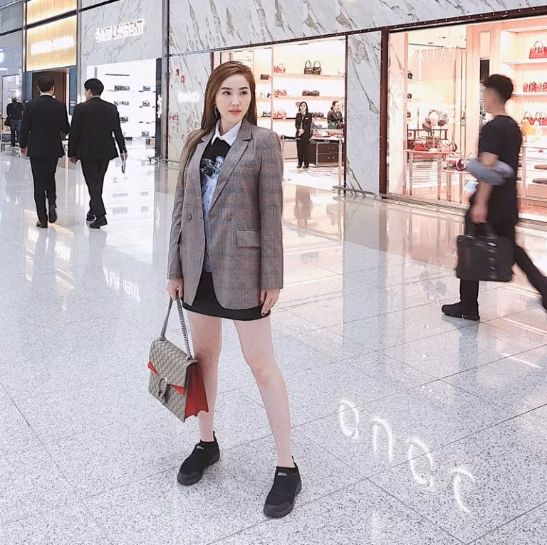 Ngất ngây với street style ngập tràn váy đầm cổ điển của mỹ nhân Việt ảnh 15