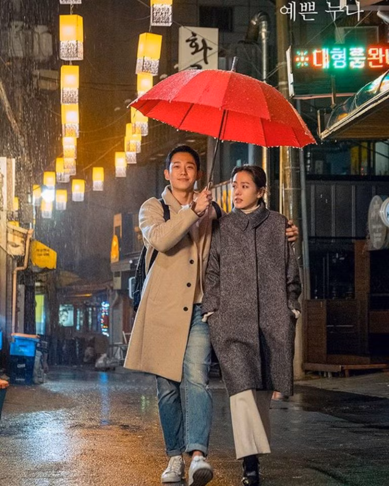 Tủ đồ đẹp rạng ngời mà không chói lóa của ''chị đẹp'' Yoon Jin Ah ảnh 3