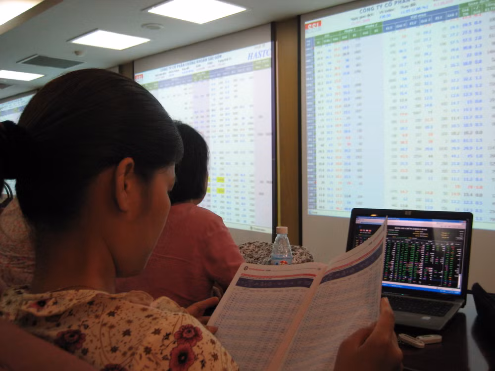 Tuần 10-14/1: VN-Index triển vọng bứt phá lên ngưỡng kháng cự mới ảnh 1