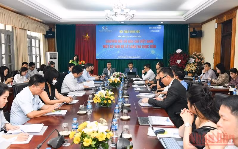 Báo chí hướng đến phát triển thành một ngành kinh tế truyền thông số ảnh 2