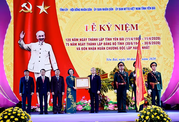 Kỷ niệm trọng thể 120 năm Ngày thành lập tỉnh Yên Bái ảnh 1