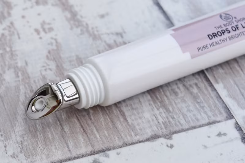6 loại kem mắt giúp loại bỏ nếp nhăn và quầng thâm hiệu quả ảnh 3