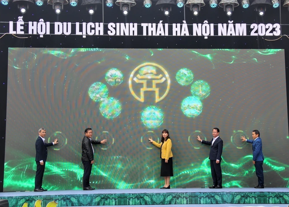 Chương trình lễ hội kéo dài trong hai ngày