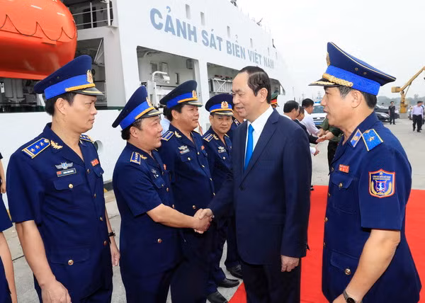 Chủ tịch nước thăm, chúc Tết chiến sỹ vùng Cảnh sát biển 3 ảnh 1