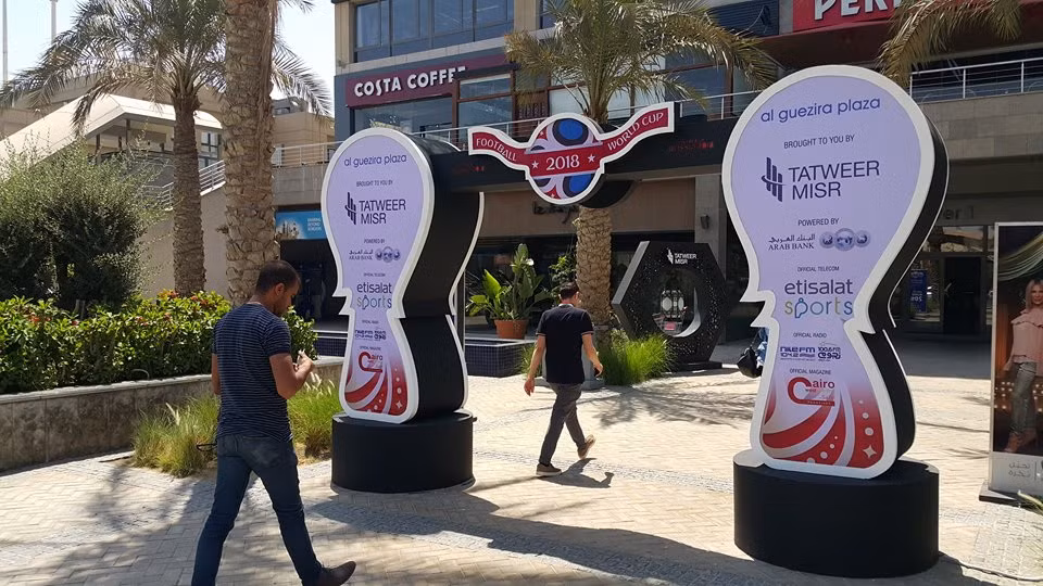 [Photo] Không khí World Cup 2018 tại BET88 Ho Chi Minh City kim tự tháp Ai Cập ảnh 10