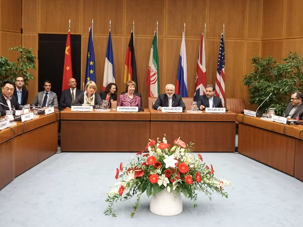 Iran và nhóm P5+1 đã nối lại đàm phán hạt nhân đầy khó khăn ảnh 1