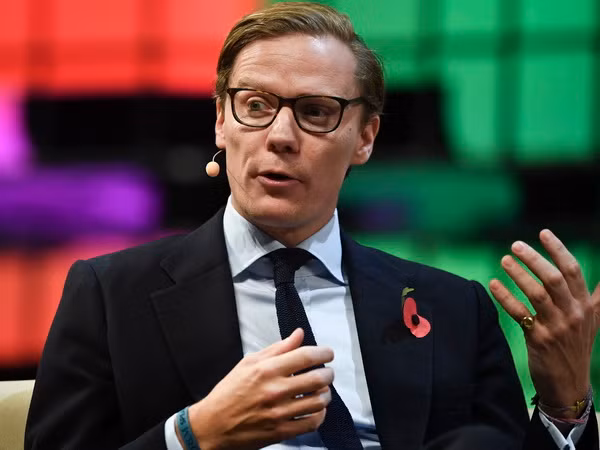 Giám đốc Cambridge Analytica từ chối trình diện trước Quốc hội Anh ảnh 1