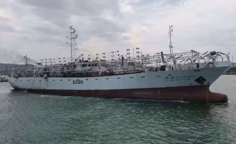 Tàu cá Trung Quốc bị lật tại Ấn Độ Dương: Không có người sống sót ảnh 1