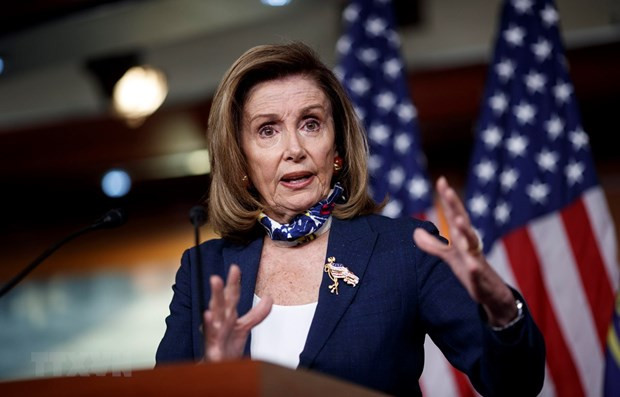 Chủ tịch Hạ viện Mỹ Nancy Pelosi bất ngờ thăm Ukraine | Vietnam+  (VietnamPlus)