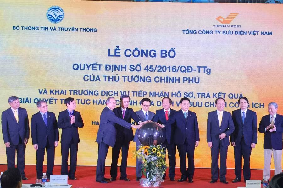 Chính thức trả kết quả giải quyết thủ tục hành chính qua bưu điện ảnh 1