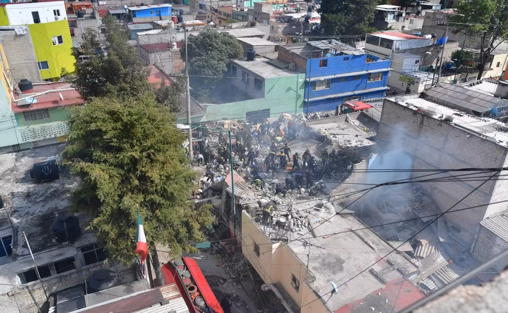 Mexico: Nổ khí gas gây sập nhà khiến nhiều người thương vong ảnh 1