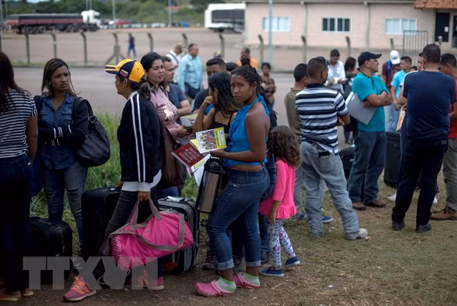 Venezuela tố cáo âm mưu gây bất ổn thông qua vấn đề người di cư ảnh 1