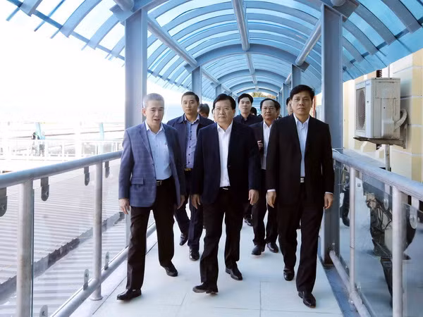 Tăng cường khắc phục các nút thắt về kết cấu hạ tầng đường sắt ảnh 1