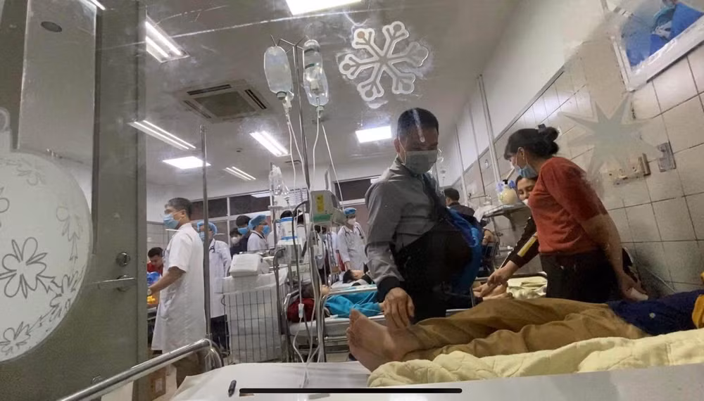 Vụ nghi ngộ độc sau khi đi tham quan: Sức khỏe các học sinh đã ổn định ảnh 1