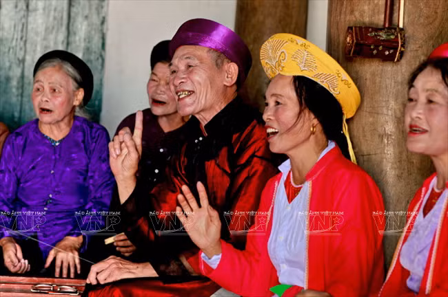 Sức sống hơn 700 năm của nghệ thuật hát trống quân thôn Bùi Xá ảnh 9
