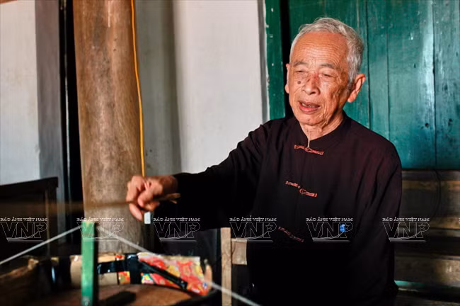 Sức sống hơn 700 năm của nghệ thuật hát trống quân thôn Bùi Xá ảnh 2
