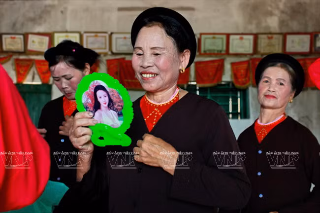 Sức sống hơn 700 năm của nghệ thuật hát trống quân thôn Bùi Xá ảnh 3