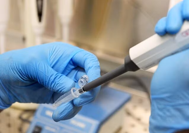 Chuyên gia Nga phân tích 'chiến lược' sinh tồn của virus SARS-CoV-2 ảnh 1