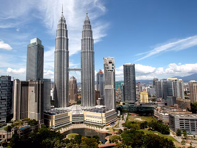 ASEAN là đối tác thương mại lớn nhất năm 2013 của Malaysia ảnh 1