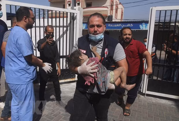 WHO cảnh báo thiếu hụt nghiêm trọng dịch vụ y tế tại Dải Gaza ảnh 1