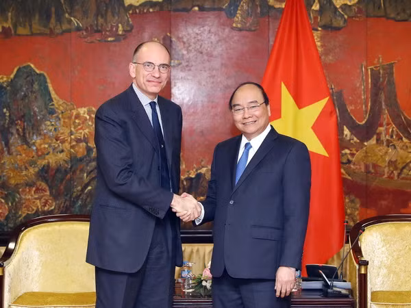 Thủ tướng Nguyễn Xuân Phúc tiếp Chủ tịch Hiệp hội Italy-ASEAN ảnh 1