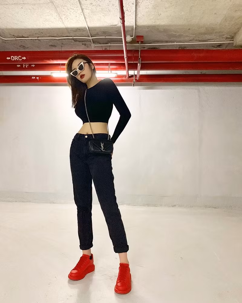 Thanh Hằng, Minh Hằng và loạt sao khoe street style cực “chất” ảnh 8