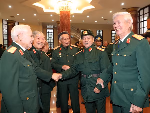 Quân ủy Trung ương gặp mặt đại biểu cán bộ cao cấp nghỉ hưu ảnh 1