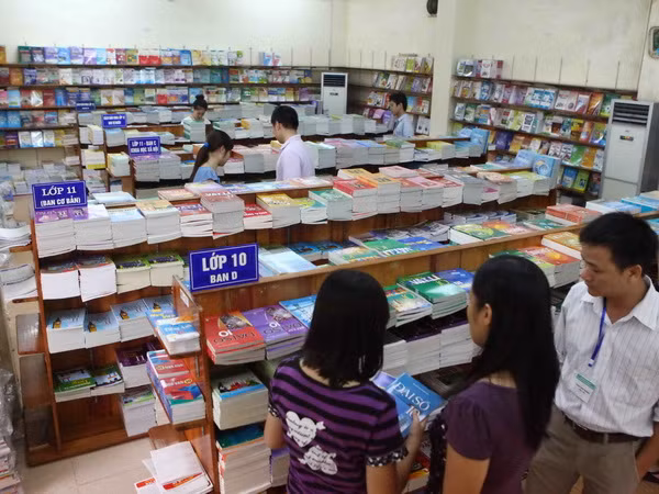 Bộ Giáo dục và Đào tạo trả lời về đề án Đổi mới Sách giáo khoa ảnh 1