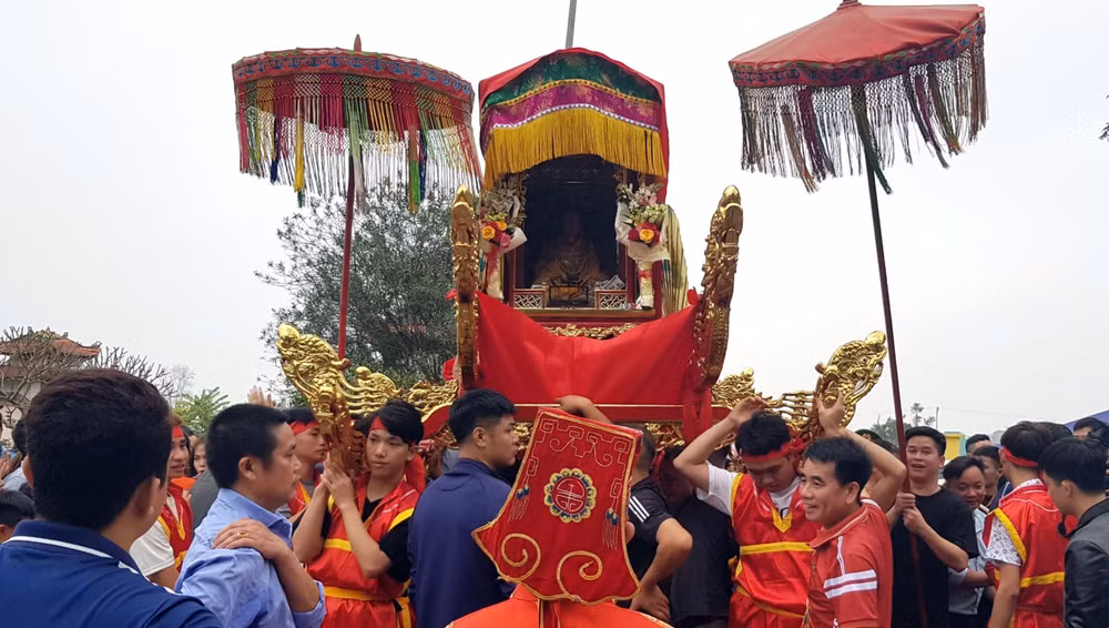 ttxvn_749_nam_ngay_tuong_quan_pham_ngu_lao_ra_quan_danh_giac_2.jpg