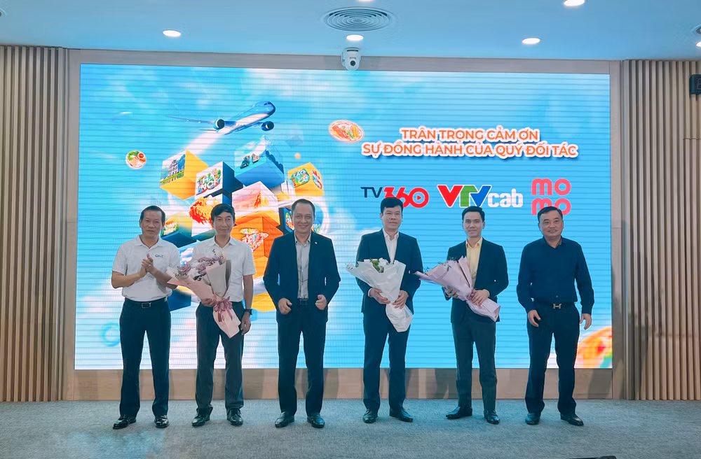 Các đối tác TV360, VTVcab và Momo đồng hành cùng Vietnam Airlines trong chương trình One S.