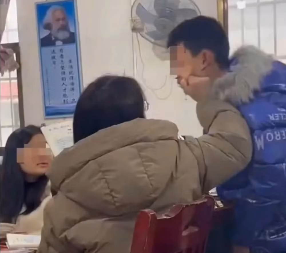 giao vien hanh hung 2.jpg