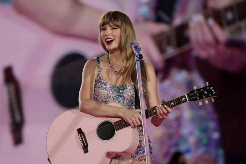 Taylor Swift khép lại chuyến lưu diễn The Eras Tour tại châu Âu | Vietnam+  (VietnamPlus)