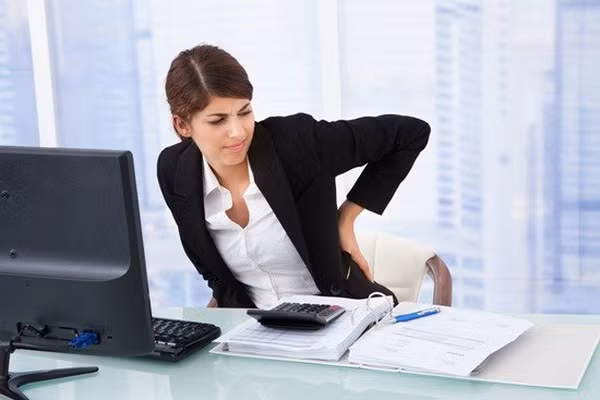 Những dấu hiệu sức khỏe nhắc bạn nên nghỉ ngơi ngay lập tức ảnh 2